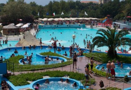 le-caravelle-parco-acquatico-ceriale-piscine